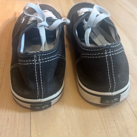 Used toms and vans - Picture 5 of 8